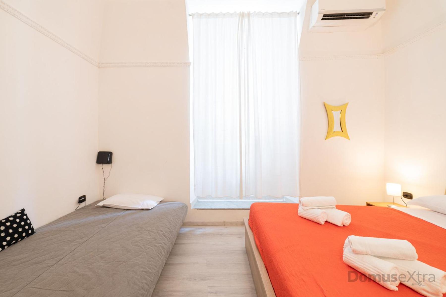 Villari Guest House By Domusextra Napoli Ngoại thất bức ảnh